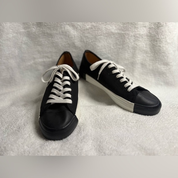 GUC The Office of Angela Scott- El Capitan Canvas Sneakers. Size 10 - Picture 5 of 11